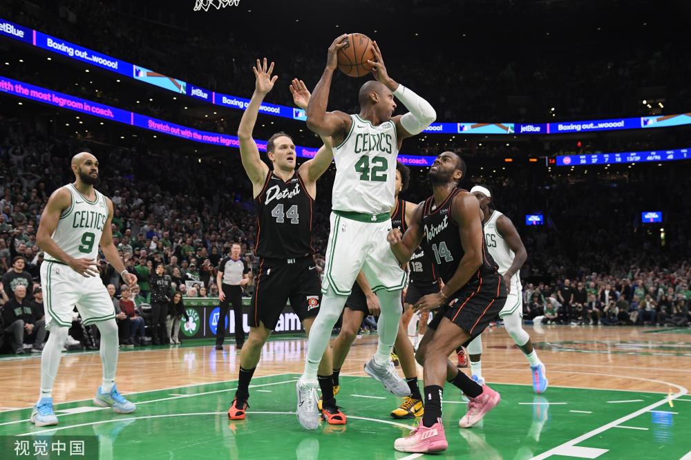 身体对抗中 身体对抗中