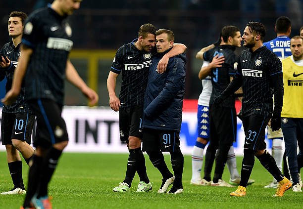 应效仿的典 应效仿的典